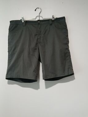 Toad&Co Men's Charcoal Flat-Front Traverse Shorts Size 38